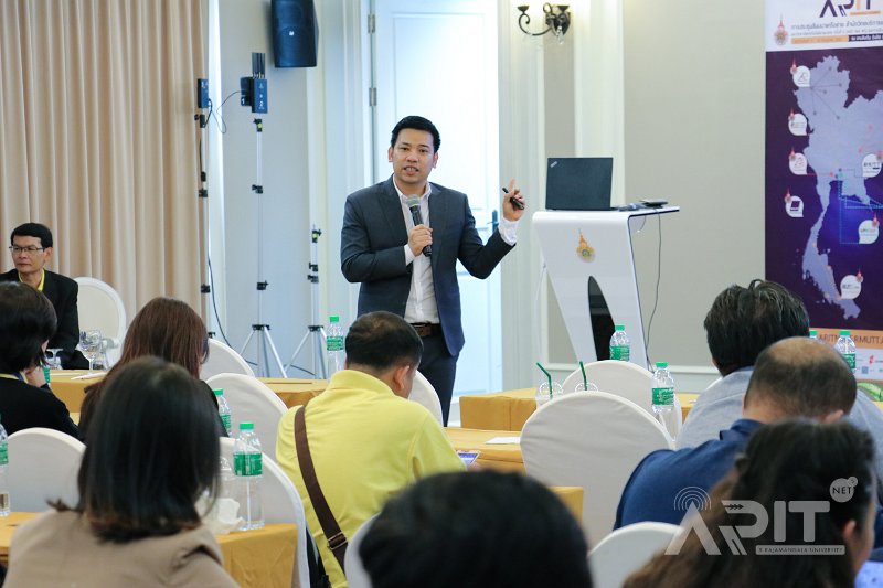 20190711ARITNET5ALBUM01-07.jpg