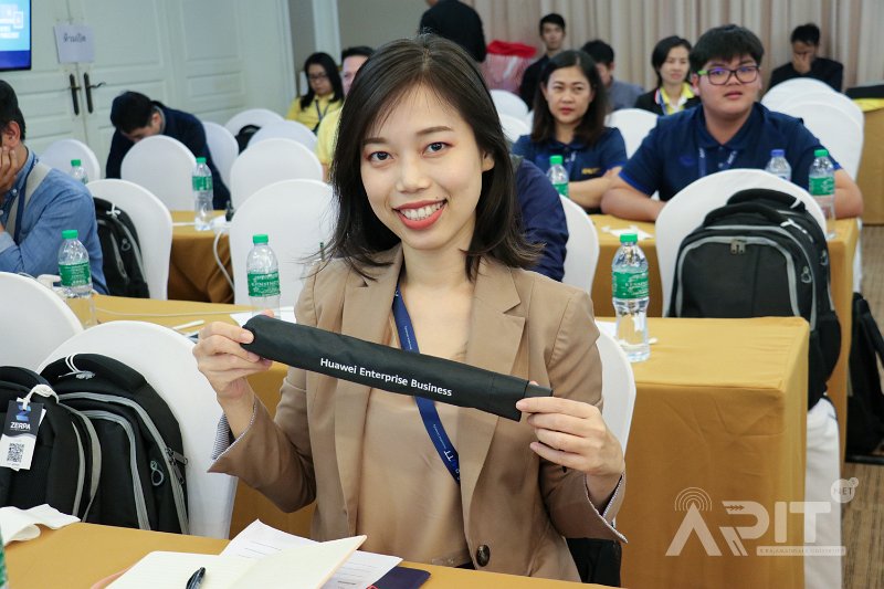 20190711ARITNET5ALBUM01-12.jpg
